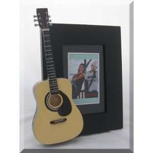  SUGARLAND Miniature Guitar Photo Frame Country Musical 