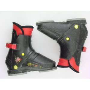  Used Nordica 127 Rear Entry Black Ski Boots Teen Size 6.5 