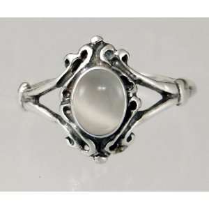 An Elegant Sterling Silver Victorian Ring Featuring a Lovely White 