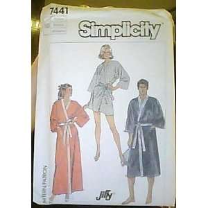  Simplicity 7441 Pattern Size MD Medium 