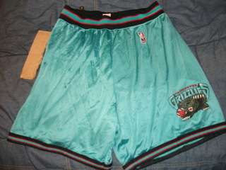   Vancouver Grizzlies Shorts rare vtg used XL 40 42 x large memphis worn