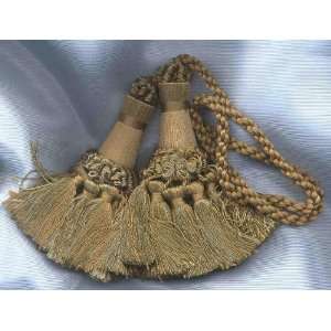  Dual Tassel Putty By The Each Arts, Crafts & Sewing