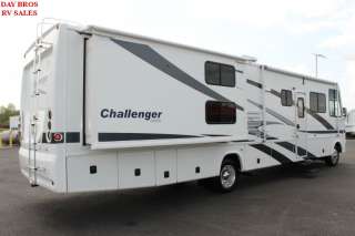 2008 DAMON CHALLENGER BUNK BEDS W/2 SLIDE OUTS **1 OWNER** RV 