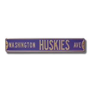  WASHINGTON HUSKIES WASHINGTON HUSKIES AVE AUTHENTIC METAL STREET 