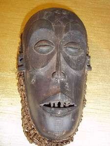 AFRICAN TCHOWKE MASK SMALL ORIGNAL HAND CARVED ITEM  