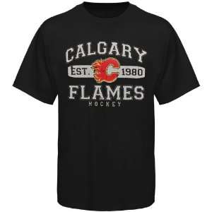   NHL Old Time Hockey Calgary Flames Cleric T Shirt   Black Sports