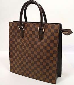 LOUIS VUITTON Damier Vernice Sac Plat Bag A great tote Very Excellent 