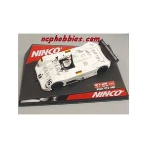  Ninco   BMW V12 LM Artcar LMP Slot Car (Slot Cars) Toys 
