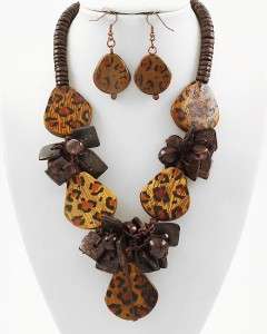 Chunky Brown Black Wood Bead Animal Print Leopard Statement Necklace 