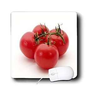  Florene Food and Beverage   4 Red Tomatoes with Vine 