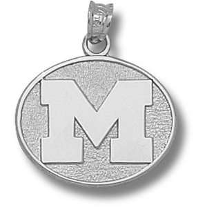  University of Michigan M Polished Oval 1/2 Pendant 