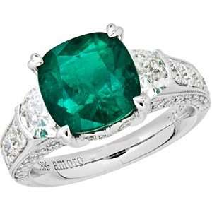   47 Carat 18kt White Gold Exquisite Colombian Emerald and Diamond Ring