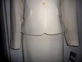 270 STRESA Petite, Pretty Ivory Jacket and 31 Long Skirt Suit Size 