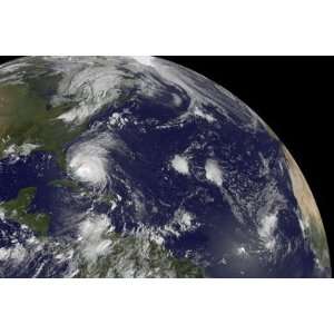  Satellite View of Hurricane Irene Moving Through the 