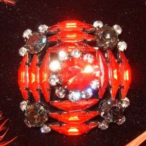AUSTRIA~SPECTACULAR VINTAGE RUBY RED RHINESTONE BROOCH/PIN~JAPANNED 