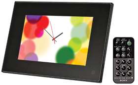 range of clock and calendar views and a handy remote control make 