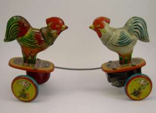   Wind up Toy Fighting Pecking Chicken Rooster MIJ Made in Japan  