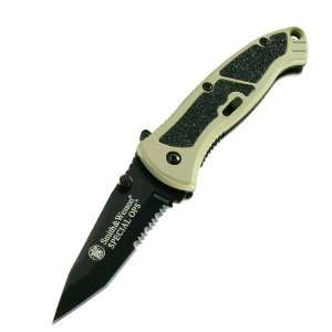 Smith & Wesson SPECBSD Small Special Ops Knife with MAGIC Assist Open 