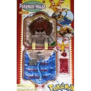   Pokemon House with #146 Moltres (Polly Pocket Style Playset) Toys