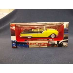    Collectable Toy Car (1955 Pontiac Starchief) 143 Toys & Games