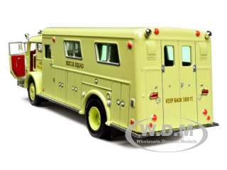 1960 MACK C FIRE ENGINE RESCUE BOX YELLOW 1/50 BY SIGNATURE MODELS 