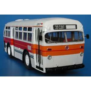   Railway cutdown 2359 & 2617 buses)   Landor livery. Toys & Games