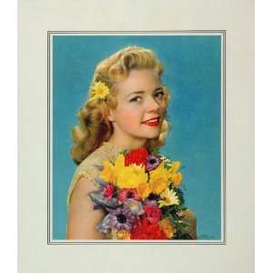 1953 Woman Spring Garden Bouquet Daisy Daffodil Print 