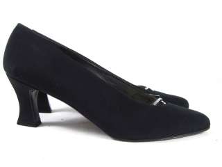   pair of stuart weitzman black pumps shoes in a size 7 5 aa resold in