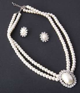 Stunning Rhinestone Pearls Necklace Earring Set Silver  
