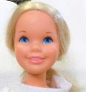 19 VINTAGE 1971 MATTEL CYNTHIA DOLL  