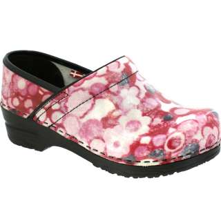 Sanita Professional Mulan Clogs in Red Patent Leather   Brand New 