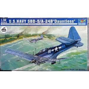 US Navy SBD5/A24B Dauntless Aircraft 1 32 by Trumpeter 