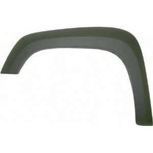  04 05 CHEVY CHEVROLET COLORADO FRONT WHEEL OPENING MOLDING 