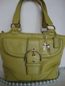 GORGEOUS~COACH~GREEN~LEATHER~BAG~PURSE~TOTE~KEYCHAIN  