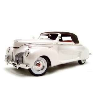  Signature 1/18 1939 Lincoln Zephyr Convertible (Ivory 