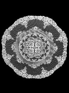 Heritage Lace White Victorian Rose Table Topper 43 Round  