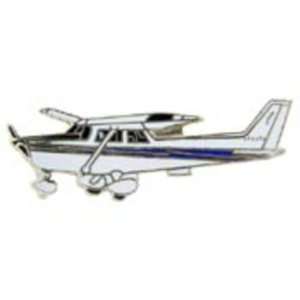  Cessna 172 Skyhawk Airplane Pin 1 1/2 Arts, Crafts 