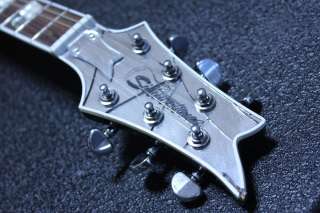 Silvertone Paul Stanley ( Kiss) Crack mirror guitar  