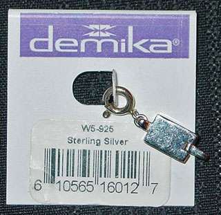 DEMIKA WOMANS STERLING SILVER 1 MAGNETIC CLASP NEW  