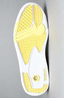 Reebok The Baquiat Pump Omni Lite Sneaker in Salty Grey White Yellow 