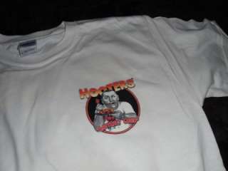   with TAGS   HOOTERS t shirt CURLY Three Stooges SOITENLY GOOD sz M