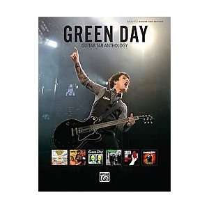  Alfred Green Day Guitar Tab Anthology Book (Standard 
