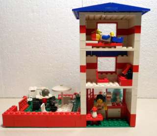   LEGO SET CUSTOM 3 STY TOWN HOUSE W/ ATV , FIGS,& MORE  