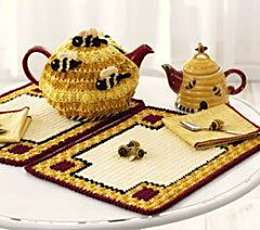 Debbie Mumm BEE TEA COZY & PLACEMATS CROCHET KIT  