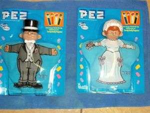 PEZ Bride and Groom Hand Puppet Set  