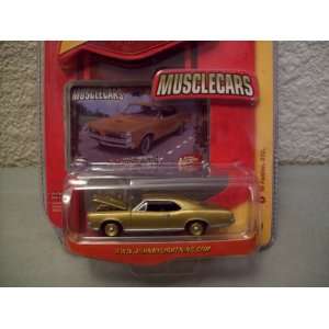    Johnny Lightning Musclecars R17 1966 Pontiac GTO Toys & Games