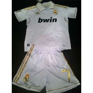 Real Madrid Home White Ronaldo #7 Kids Shirt Youth Jersey + Short Size 