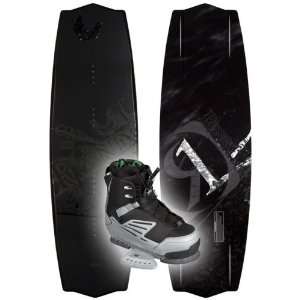  Ronix Covin 143 cm Wakeboard w/ size 10 Relik Boots, New 